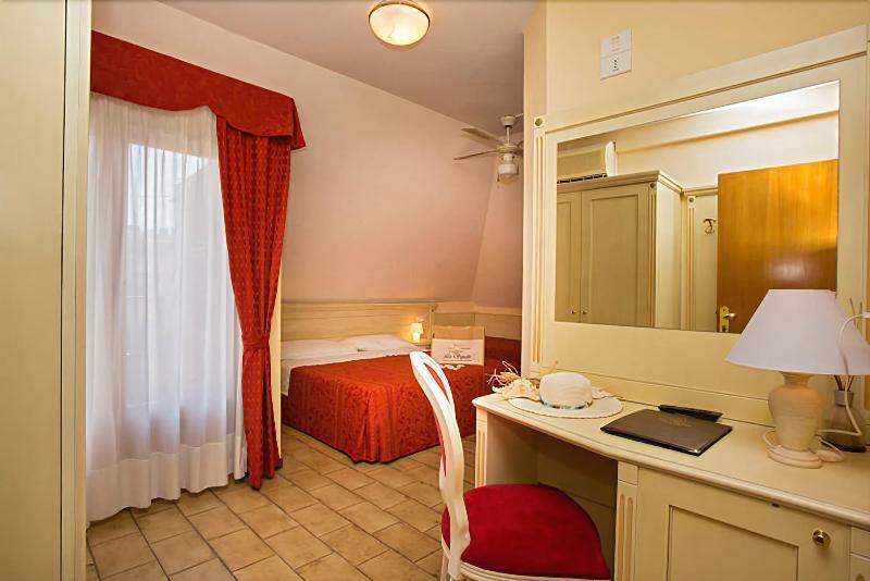 Hotel Lo Squalo グロッタンマーレ エクステリア 写真