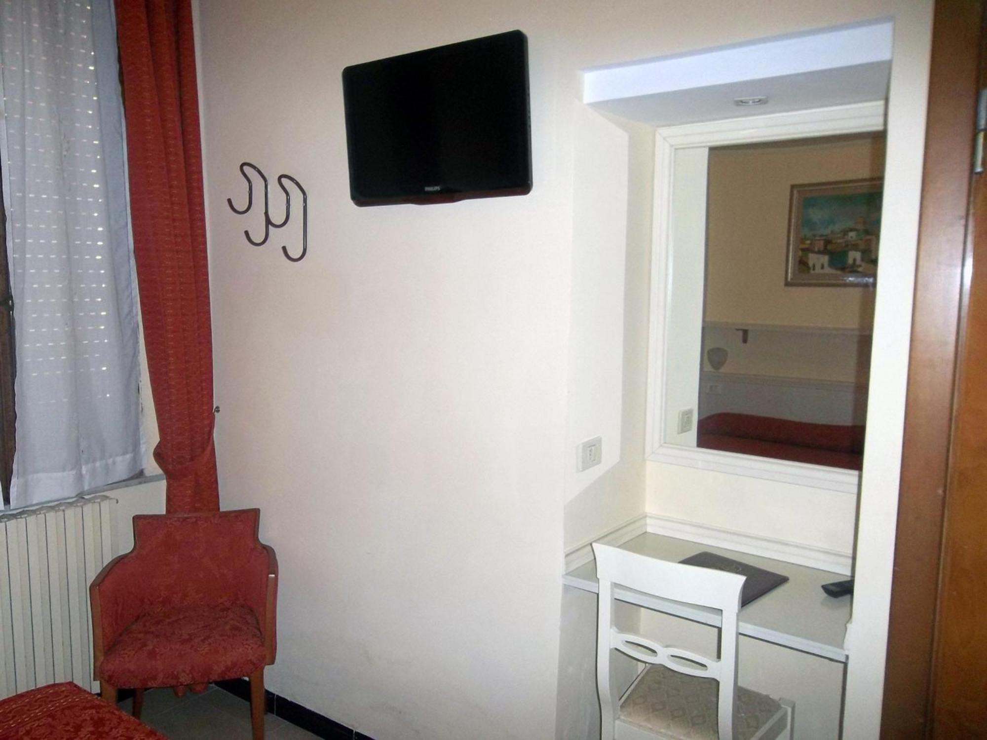 Hotel Lo Squalo グロッタンマーレ 部屋 写真