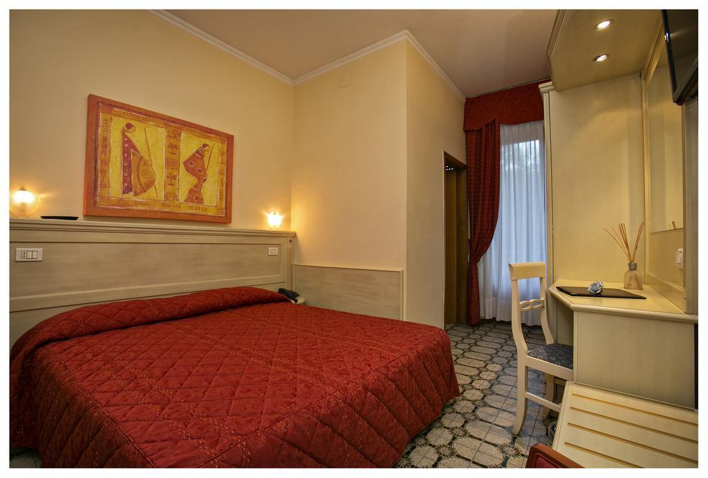 Hotel Lo Squalo グロッタンマーレ 部屋 写真