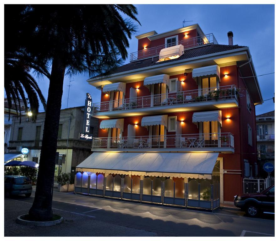 Hotel Lo Squalo グロッタンマーレ エクステリア 写真